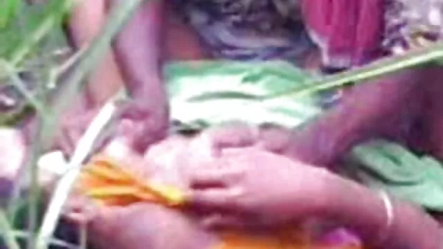 किराने की हिंदी में फुल सेक्स मूवी दुकान पर नंगे पैर