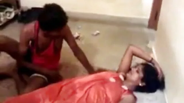 AssPlay- उसकी पहली रिमजॉब सेक्सी मूवी हिंदी में
