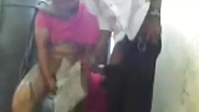 रियल कॉलेज डीप गले, लस्टी हिंदी में सेक्सी मूवी वीडियो में गोरी द्वारा किया गया