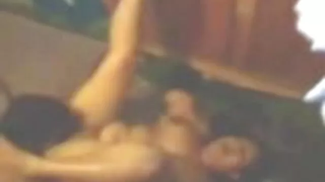 उसके बेडरूम में कैन्ड हिंदी सेक्सी मूवी वीडियो में