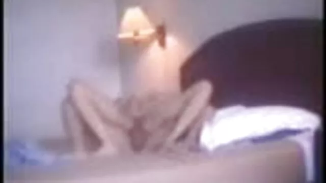 डिल्डो के साथ काली चिक सेक्सी मूवी हिंदी में सेक्सी मूवी कर रही है