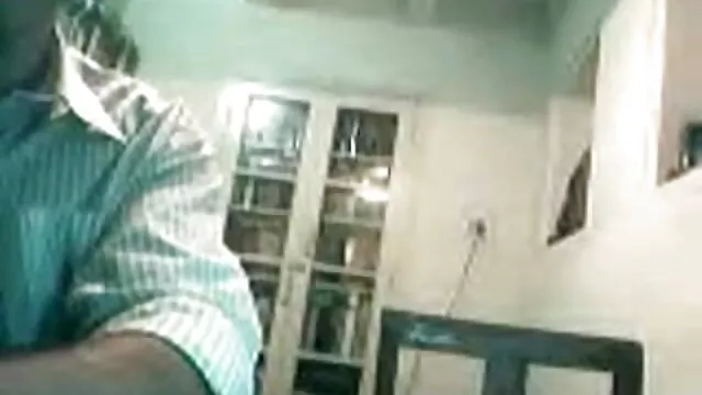 सुपर क्यूट बेब वेबकैम पर सेक्सी मूवी मूवी हिंदी में खुद को छूती हुई