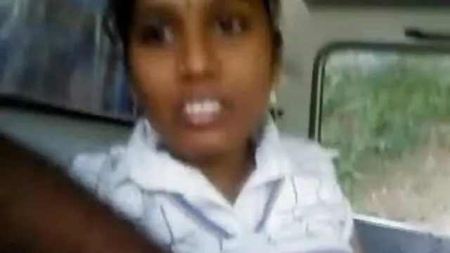 दादी पोकर हिंदी में सेक्सी मूवी खो देती है और दो लंड निगल लेती है