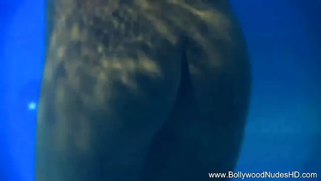 लंबा सेक्सी मूवी हिंदी में पैर गोरा