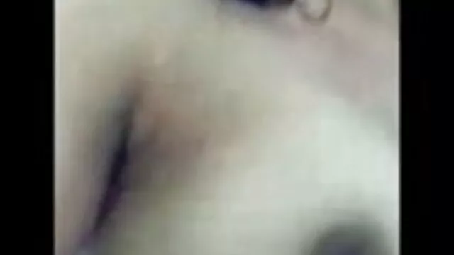 क्विक टीज़ और हिंदी सेक्सी मूवी वीडियो में सेल्फ़ी