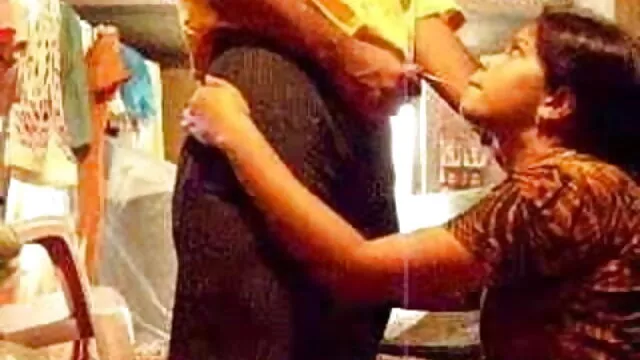 पॉश जेसिका सेक्सी मूवी पिक्चर हिंदी में एक blowjob करता है