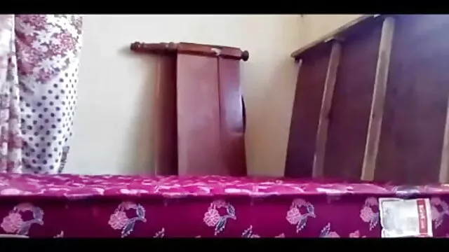 मेरी हॉट वाइफ की सेक्सी मूवी हिंदी में चुदाई देखना एक अजनबी का लंड